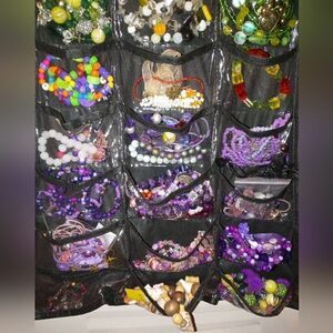 One surprise Jewelry set